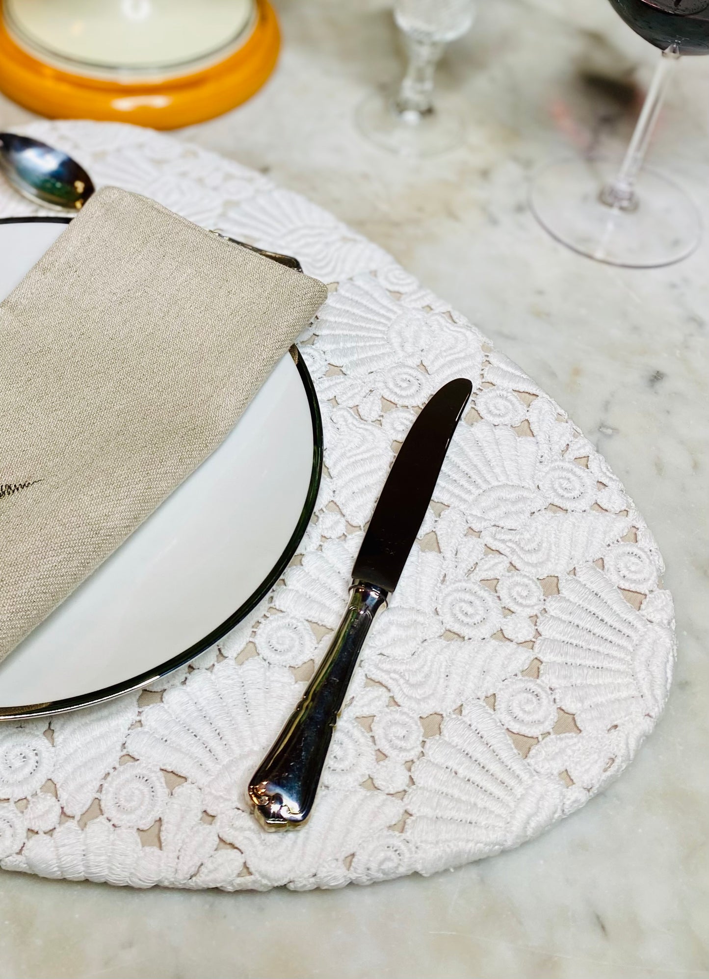 Tully Weiße Guipure Französische Blumen